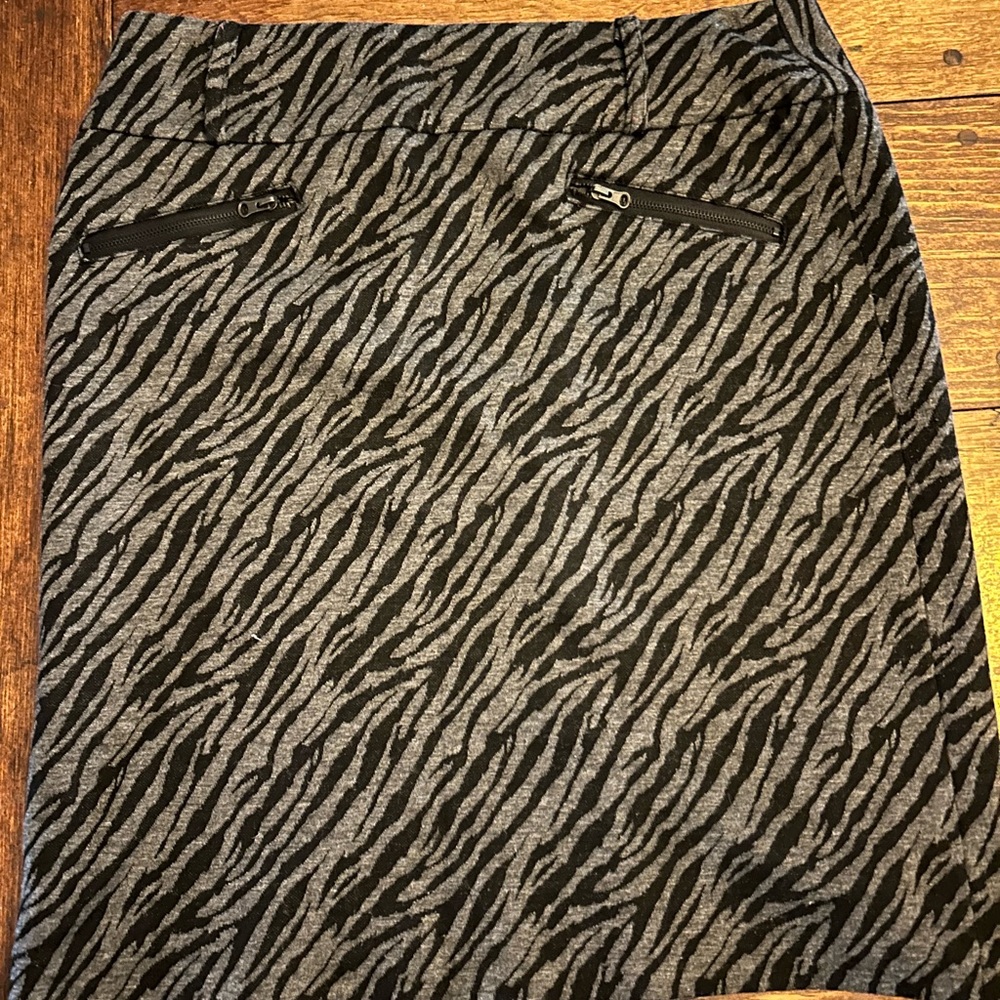 Chic Zebra Pattern Pencil Skirt